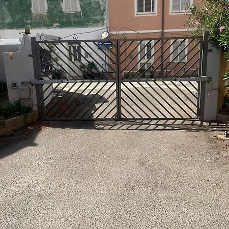 شقة Camelia'S House أولبيا المظهر الخارجي الصورة